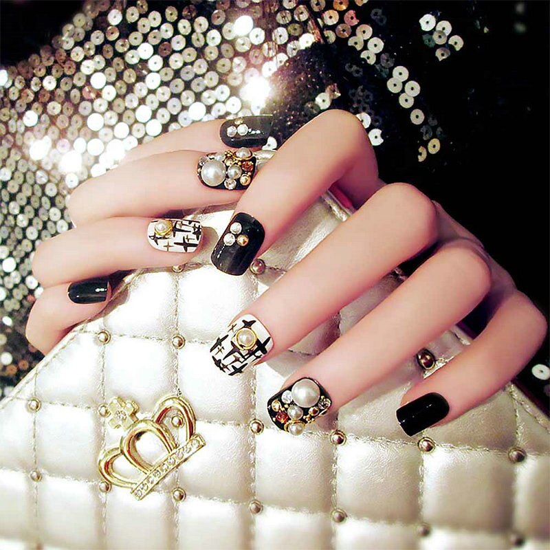 24 Pcs Nude Color nail tips Women Wearable Fake press on Nails with Diamond Short Round Full Cover artificial nails with Glue humolife