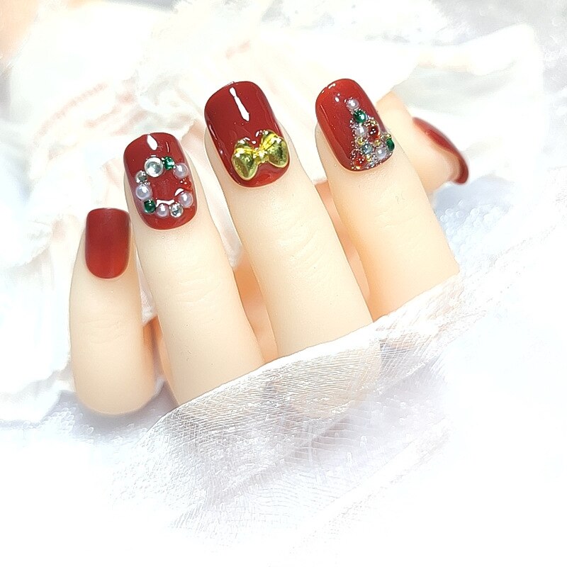 24 Pcs Nude Color nail tips Women Wearable Fake press on Nails with Diamond Short Round Full Cover artificial nails with Glue humolife