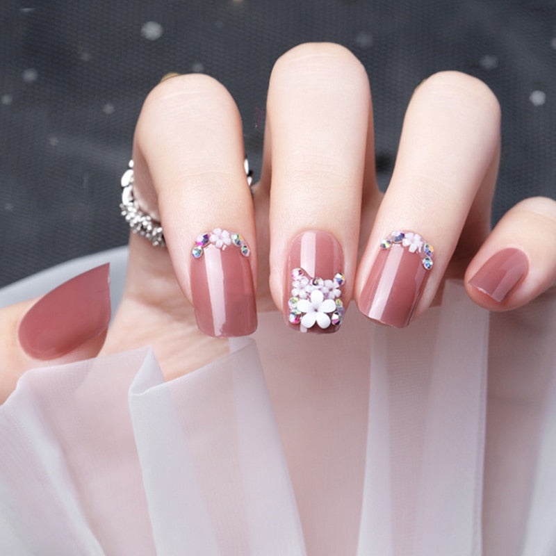 24 Pcs Nude Color nail tips Women Wearable Fake press on Nails with Diamond Short Round Full Cover artificial nails with Glue humolife