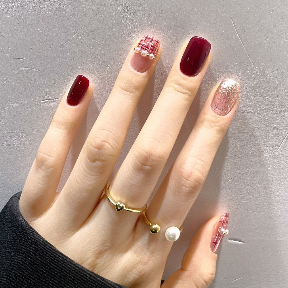 24 Pcs Nude Color nail tips Women Wearable Fake press on Nails with Diamond Short Round Full Cover artificial nails with Glue humolife