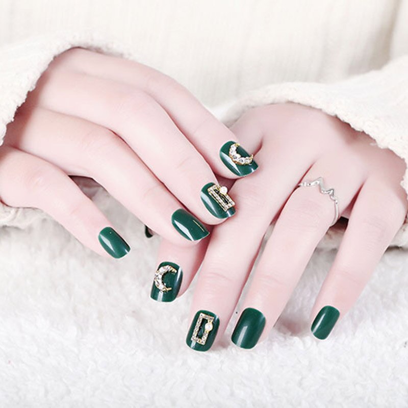 24 Pcs Nude Color nail tips Women Wearable Fake press on Nails with Diamond Short Round Full Cover artificial nails with Glue humolife