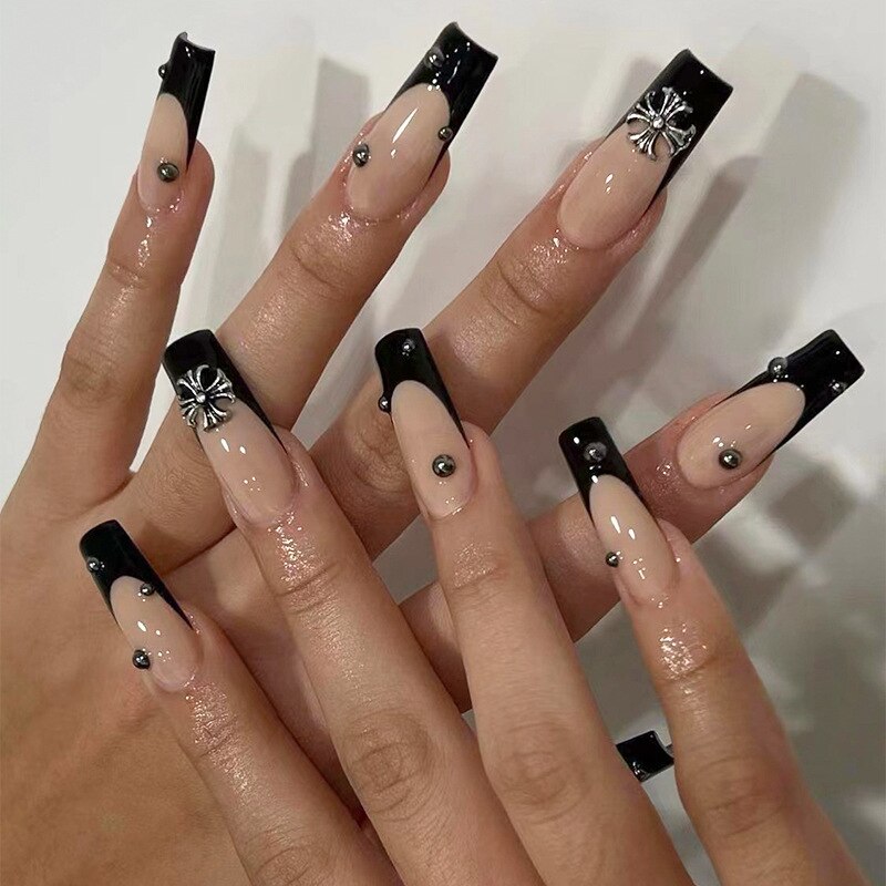 24 Pcs/Box Fake Nails Set Black White Design With Crown Extra Long Ballet Removable Nail Tips Full Cover Acrylic Coffin Nails humolife