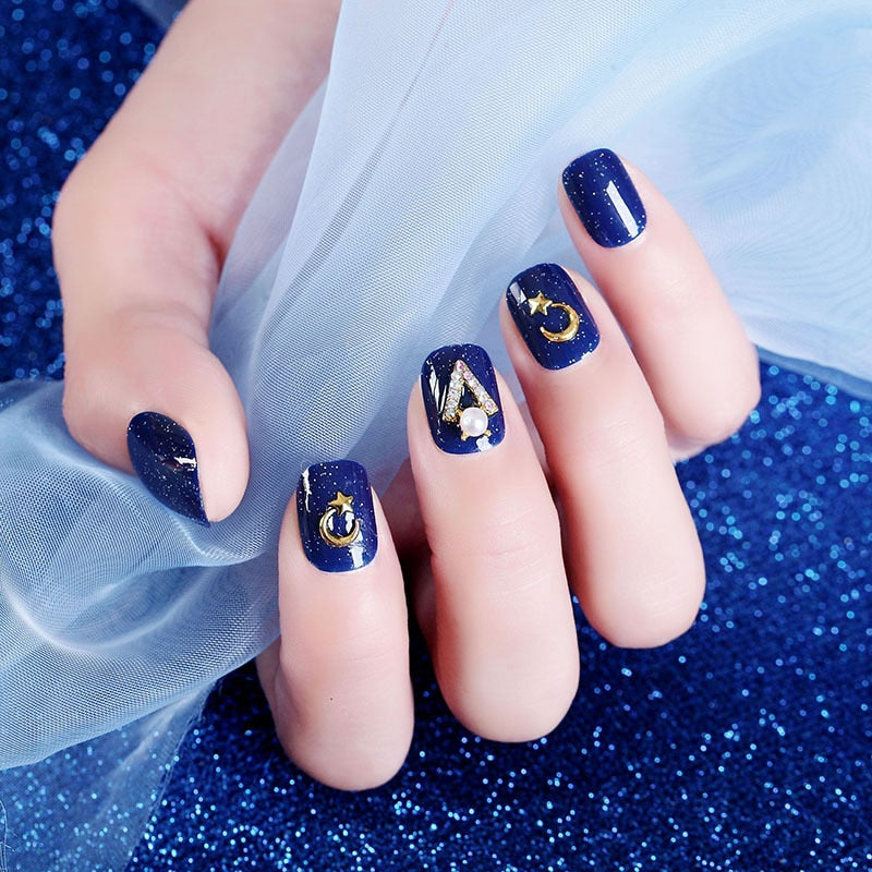 24 Pcs Nude Color nail tips Women Wearable Fake press on Nails with Diamond Short Round Full Cover artificial nails with Glue humolife