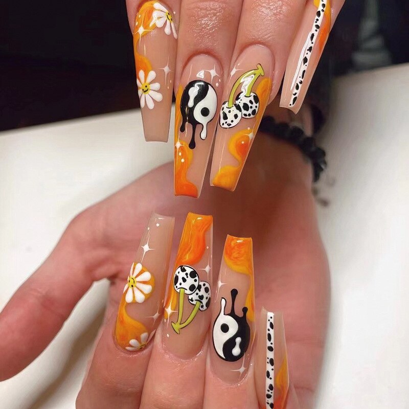 24 Pcs/Box Fake Nails Set Black White Design With Crown Extra Long Ballet Removable Nail Tips Full Cover Acrylic Coffin Nails humolife